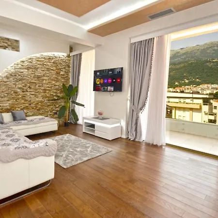 Matej Apartamento
